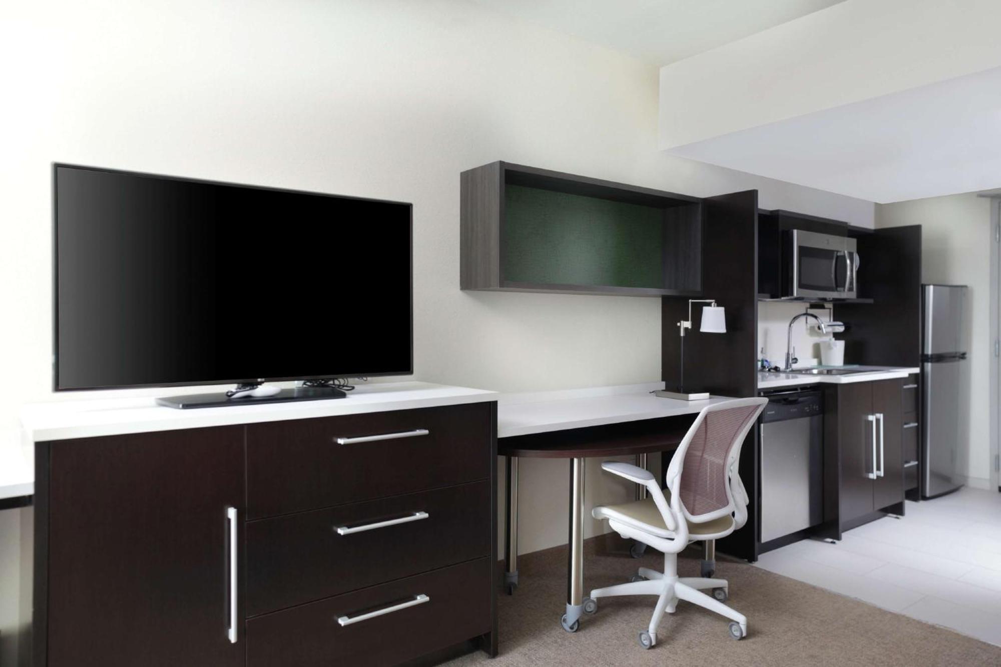 Home2 Suites By Hilton Louisville Airport Expo Center Buitenkant foto